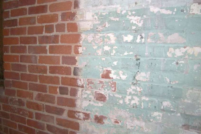 removing paint from brick