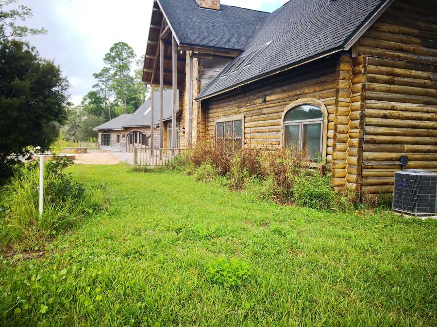 Log Cabin Restoration With Sandblasting