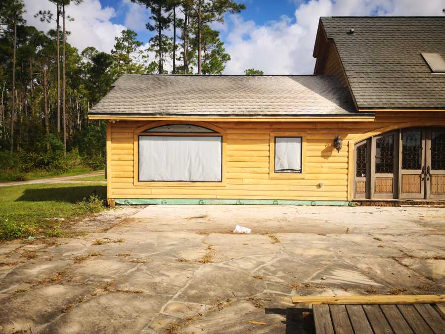 Log Cabin Restoration With Sandblasting