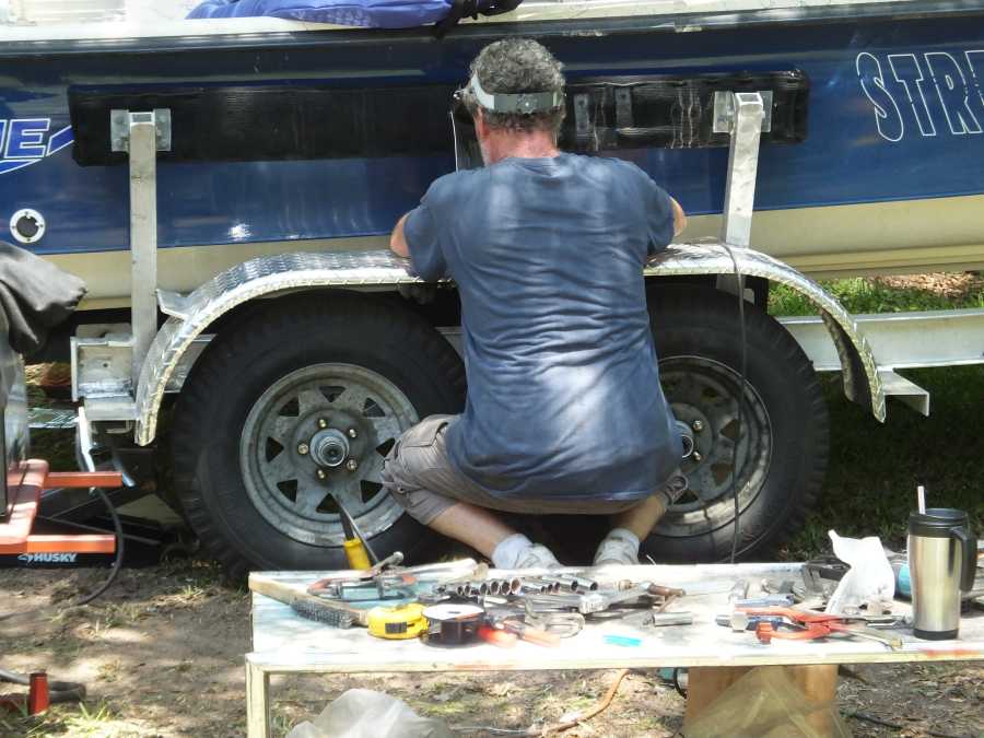 adding an extra axle to an aluminum boat trailer in st augustine fl. 