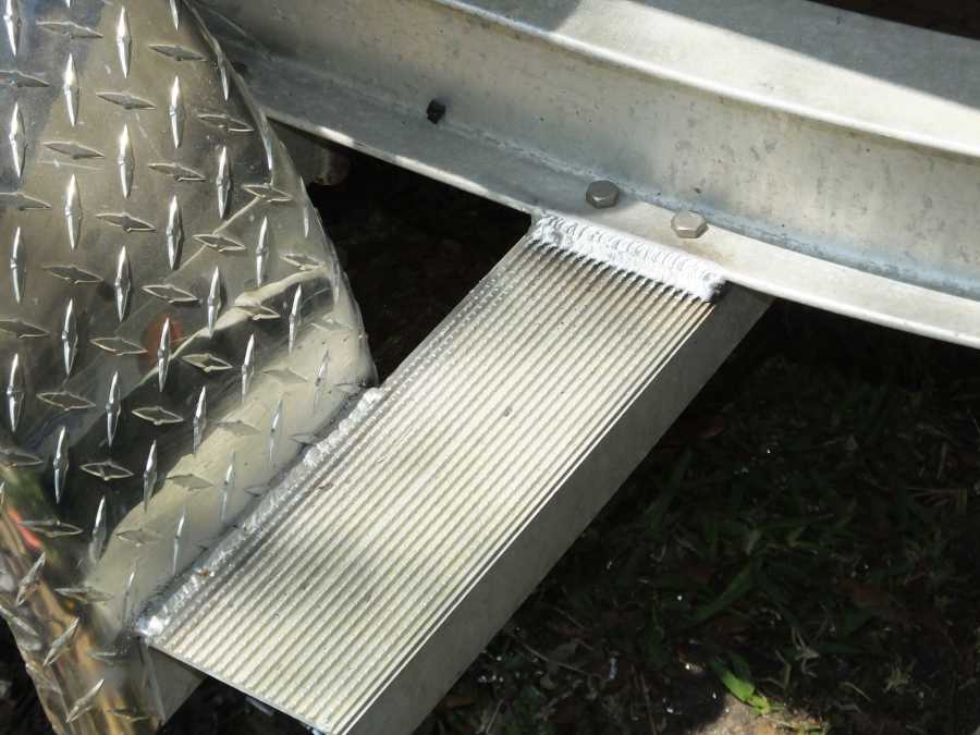 adding an extra axle to an aluminum boat trailer in st augustine fl. 