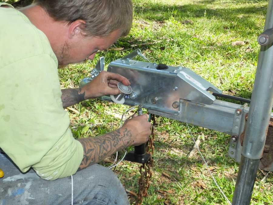 adding an extra axle to an aluminum boat trailer in st augustine fl. 