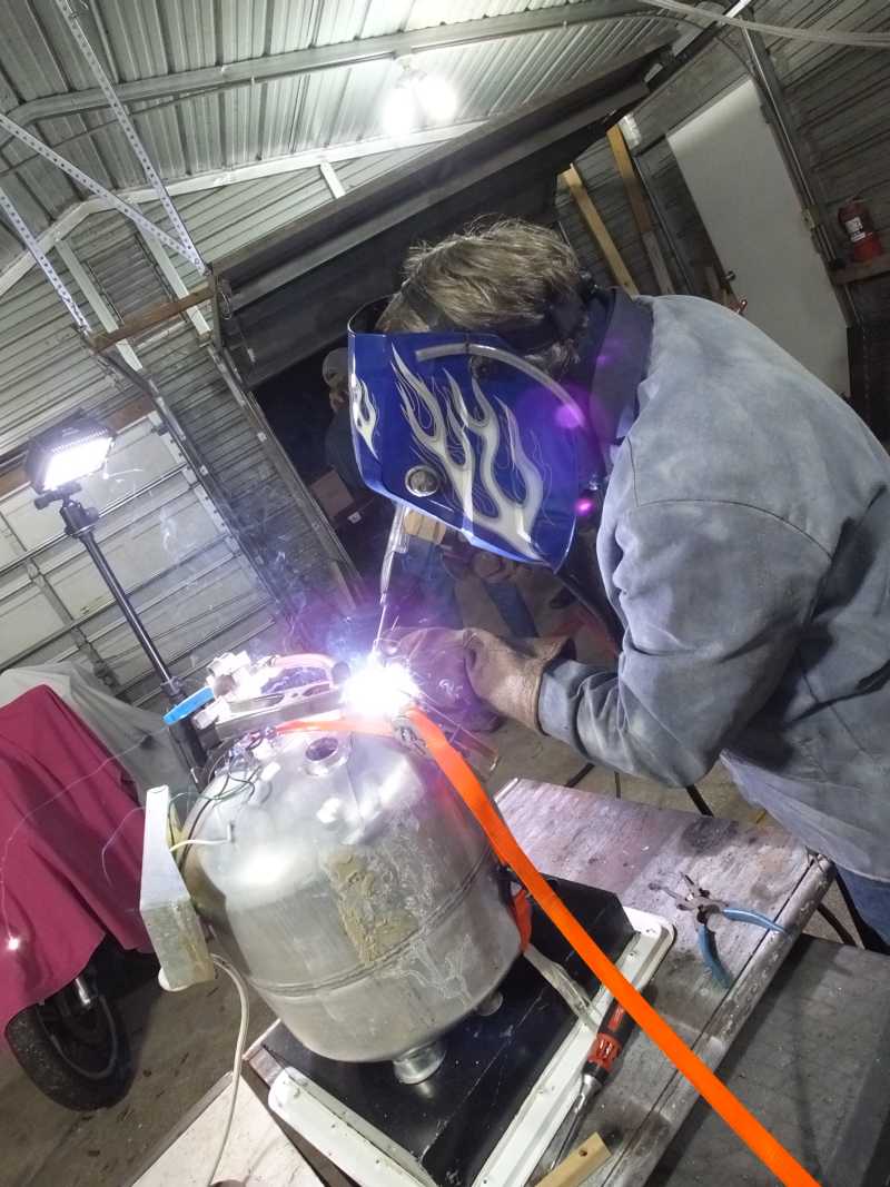 Aluminum mig tig welding hot water heater pressure vessel. 