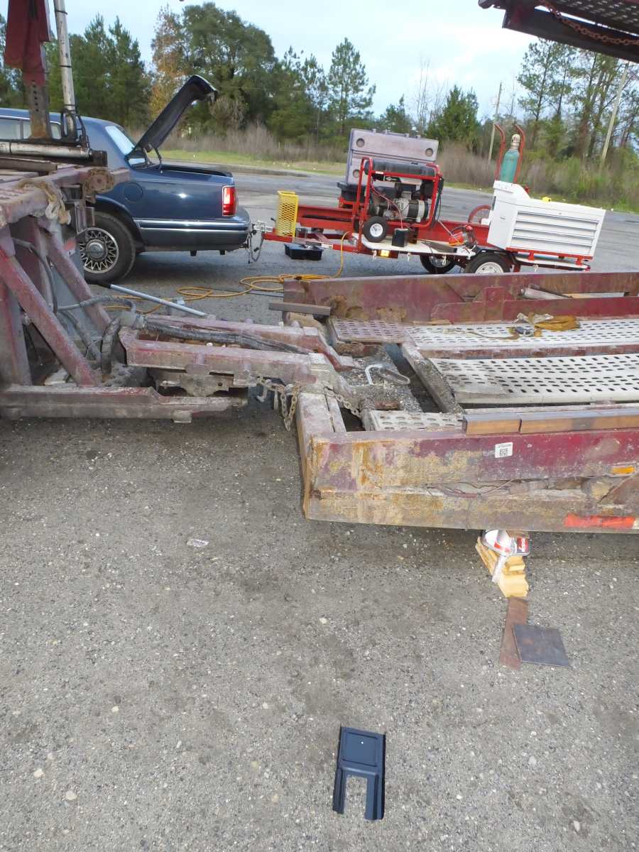 Car Hauler welding rebuilds & repairs pictures