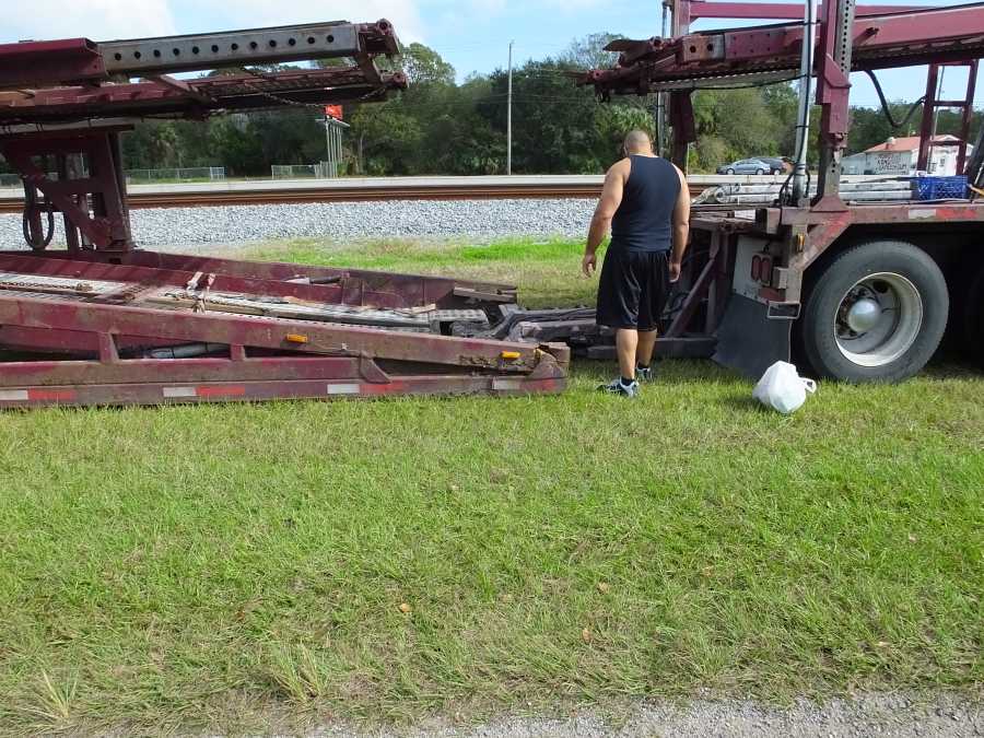 Car Hauler welding rebuilds & repairs pictures