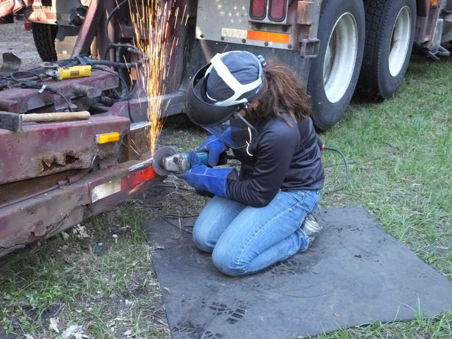 Car hauler welding rebuilding repairing