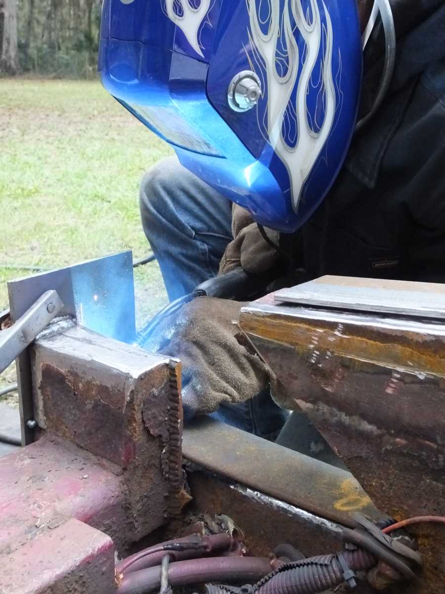 Car hauler welding rebuilding repairing