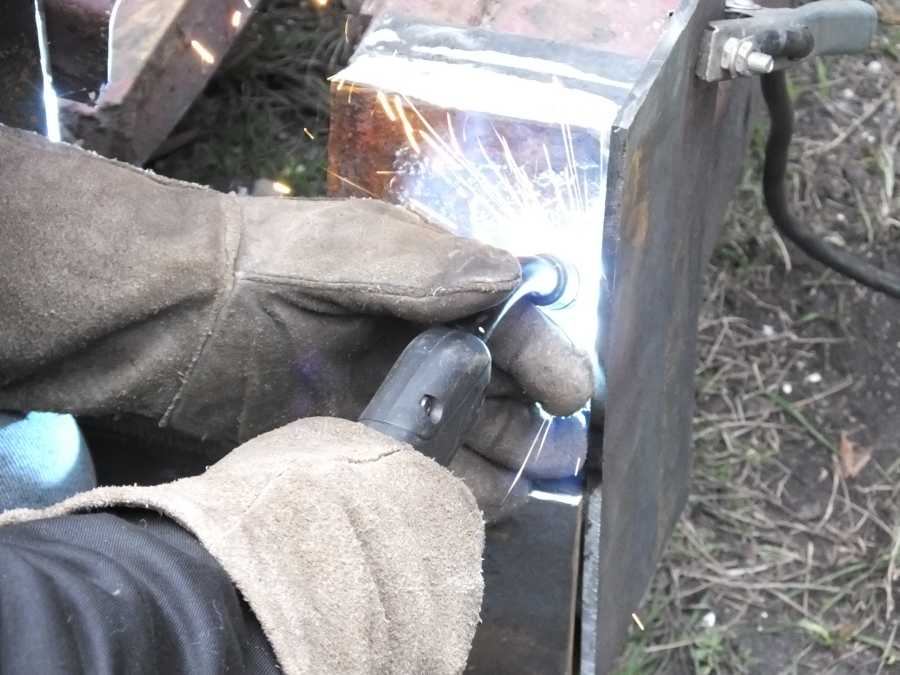 Car hauler welding rebuilding repairing