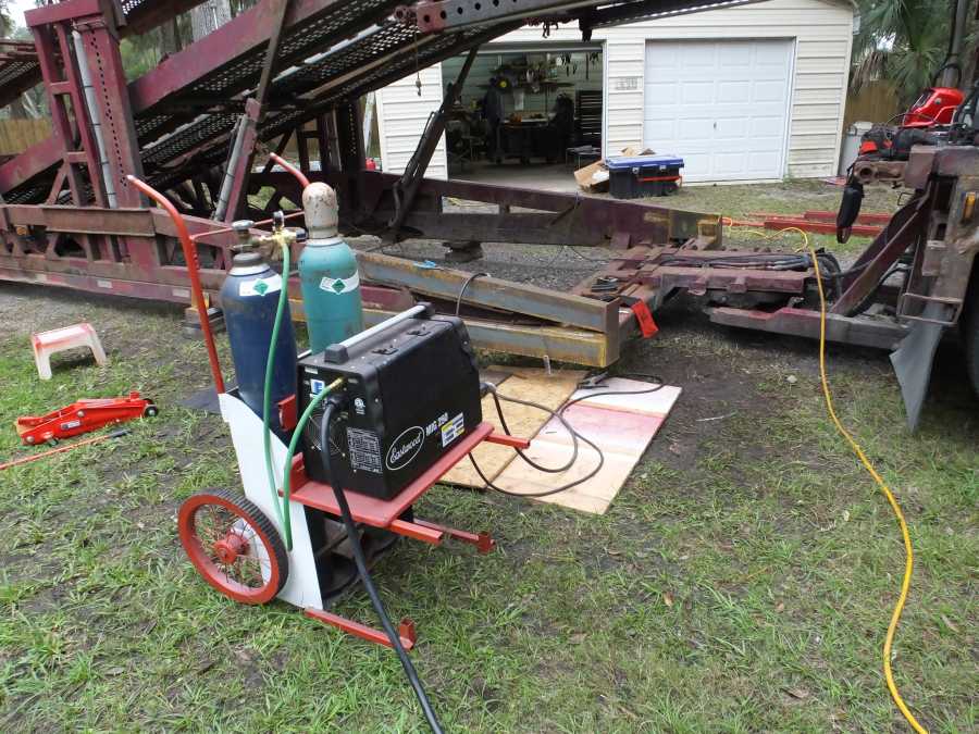 Car hauler welding rebuilding repairing