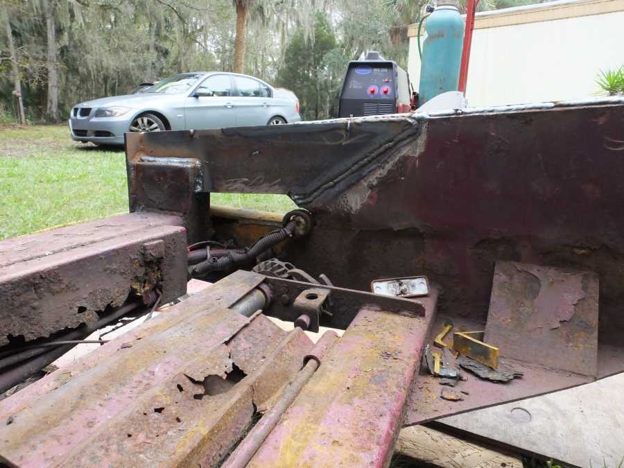 Car hauler welding rebuilding repairing