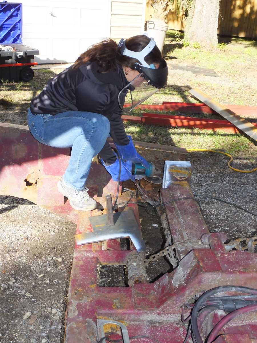 Car hauler rebuilding & repairs