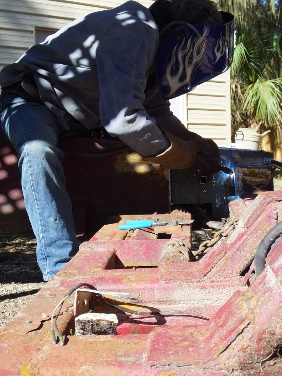 Car hauler rebuilding & repairs