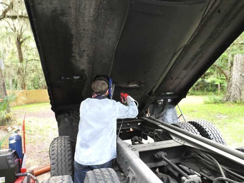 Truck fleet tank welding in St Augustine Jacksonville Florida