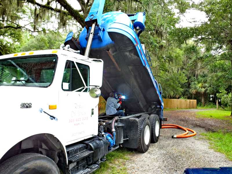 Truck fleet tank welding in St Augustine Jacksonville Florida