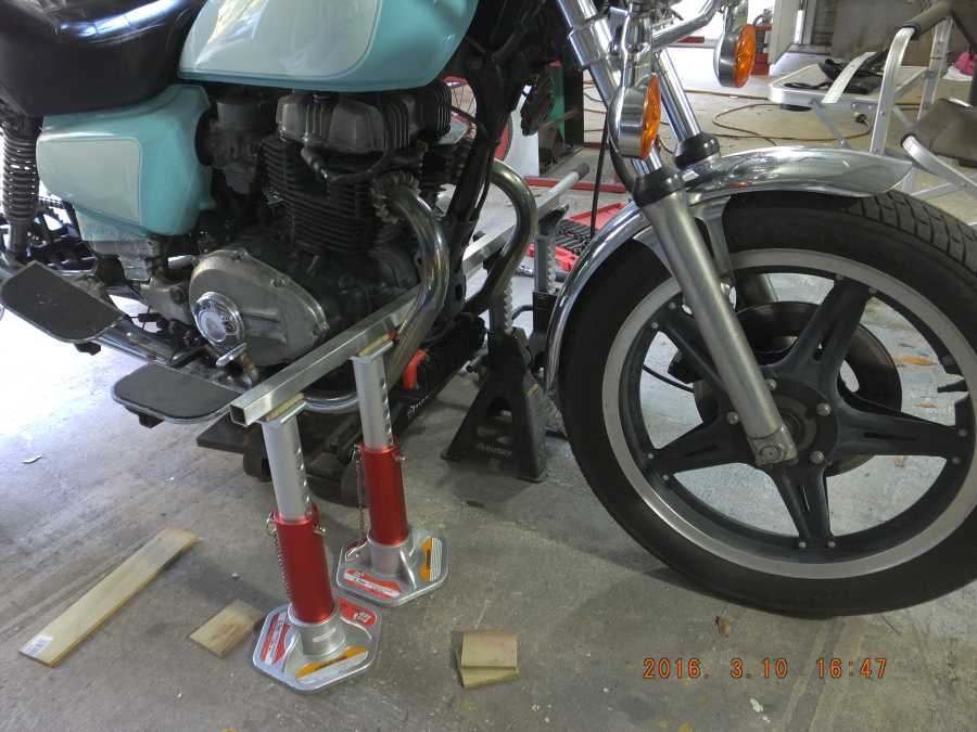 Stainless steel motocycle welding, leg rests and foot pegs. 