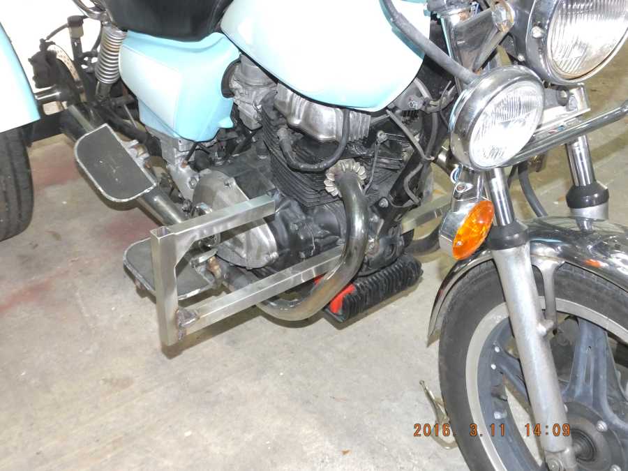 Stainless steel motocycle welding, leg rests and foot pegs. 