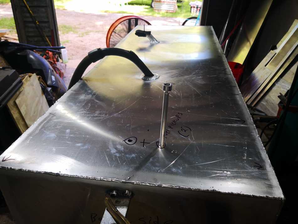 Boat fuel tank fabrication and building new