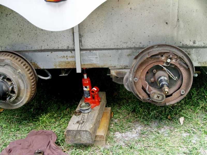 St Augustine electric trailer brakes repaired.