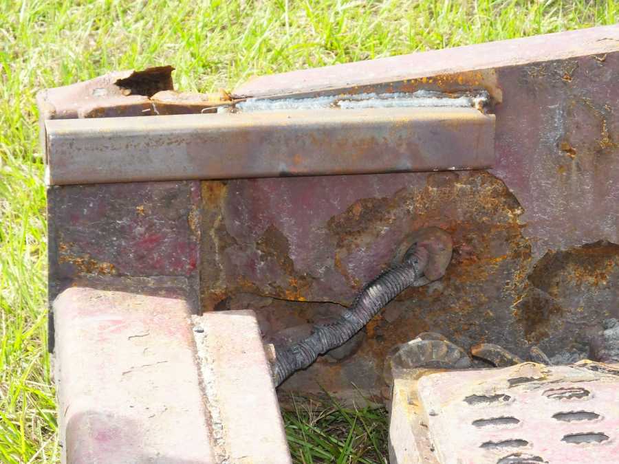 Car Hauler welding rebuilds & repairs pictures