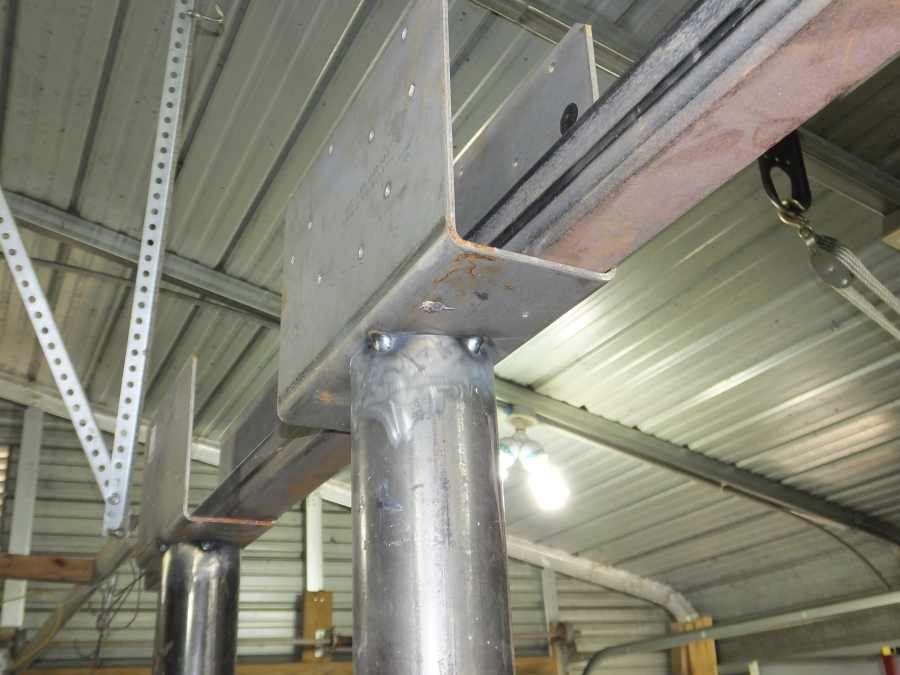 Fabricating steel suport columns. 