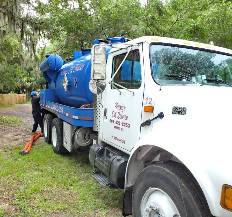 Truck fleet tank welding in St Augustine Jacksonville Florida